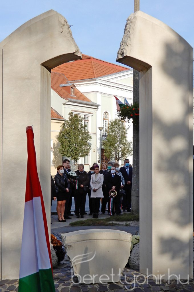 Az '56-os forradalomra emlékeztünk 05